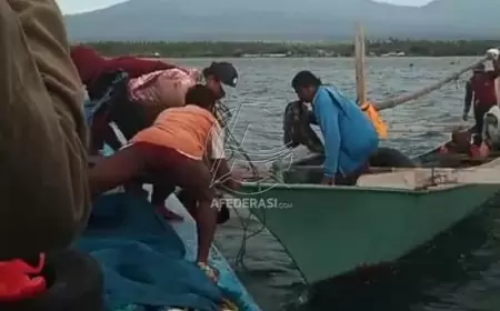 Insiden Menegangkan Perahu Terguling di Banyuwangi, Dua Nelayan Sempat Hilang