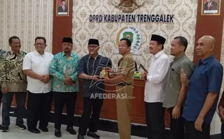 Komisi III DPRD Sukoharjo Lakukan Studi Banding Pembangunan di Trenggalek