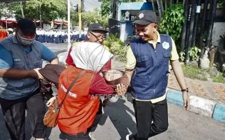 Cuaca Panas Sebabkan Peserta Upacara Hari Kebangkitan Nasional di Tulungagung Pingsan