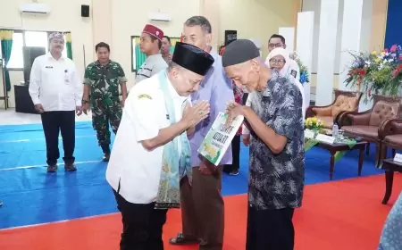 Pemkab Situbondo Cairkan Insentif Ketua RT