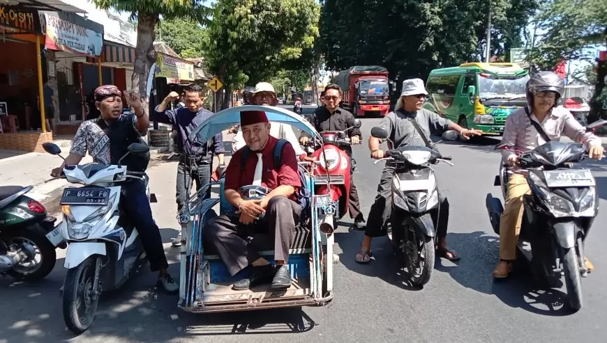 Supriyono Daftar Bacawabup Situbondo 2024 ke Dua Partai Menggunakan Becak