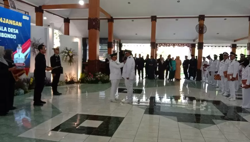Bupati Karna Suswandi Lantik 129 Kepala Desa di Situbondo untuk Perpanjangan Masa Jabatan
