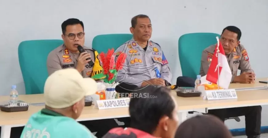 Polres Trenggalek Gelar 'Curhat Kamtibmas' Bersama Ojek Pangkalan dan Ojol