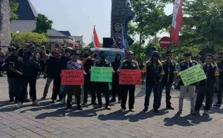 Puluhan Massa GMBI Minta KPK Turun Usut Proyek Strategis di Kabupaten Madiun