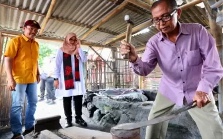 Resep Pandai Besi Banyuwangi Mampu Bersaing dengan Pabrikan