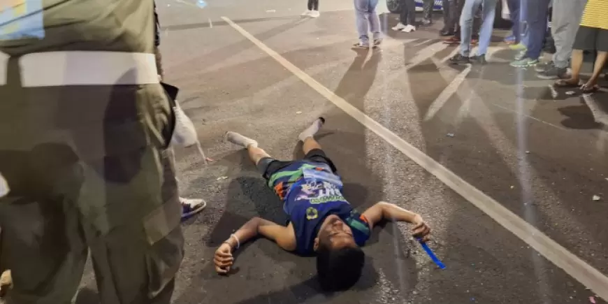 Usai Capai Garis Finish, Sejumlah Peserta Bondowoso Night Run Ditandu ke Ambulans