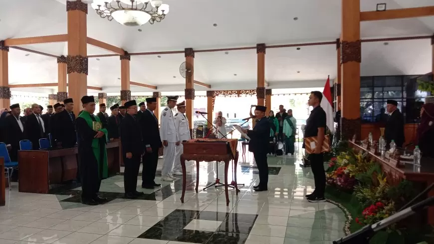 Bupati Situbondo Lantik Pejabat Baru, Dorong Kinerja dan Pelayanan Prima