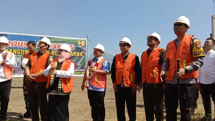 Bupati Situbondo Resmikan Pembangunan GOR Baru, Target Selesai Akhir 2024