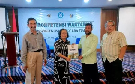 Unitomo Surabaya dan JMSI NTT Kolaborasi UKW Fasilitasi Dewan Pers