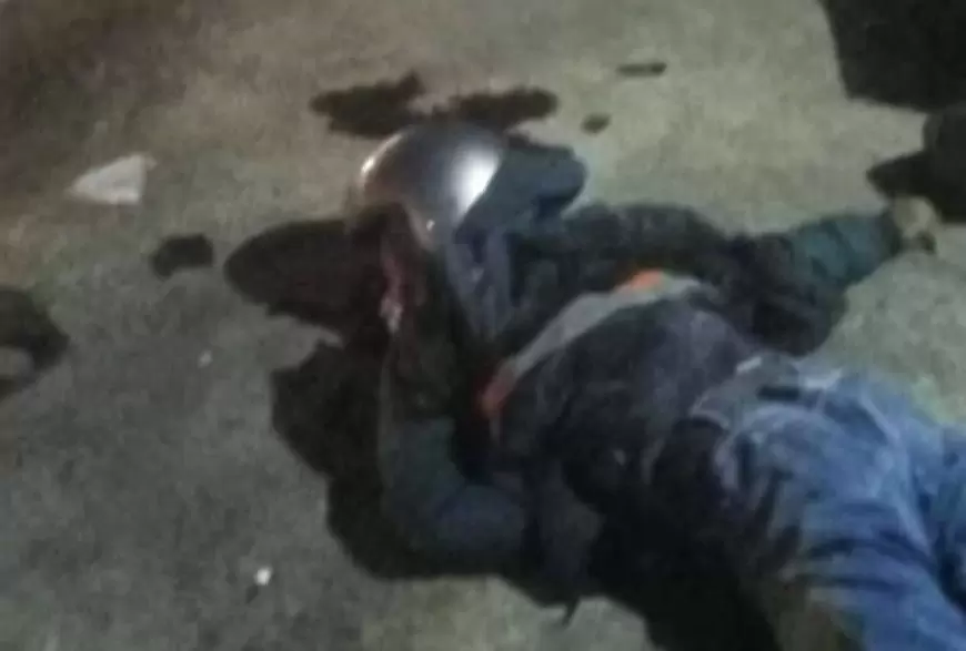 Tabrakan Maut Mobil Minibus Versus Motor, Pengendara Tewas Luka Kepala Parah