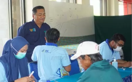 Sehat Bersama PG Glenmore Warga Antusias Ikut Layanan Kesehatan Gratis