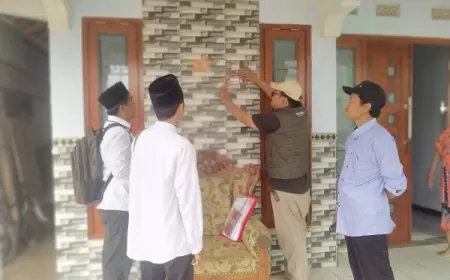 KPU Gresik Sahkan DPS Pilkada 2024, Akan Tuntaskan Data Ganda dan Pemilih Berusia 17 Tahun Saat Coblosan 