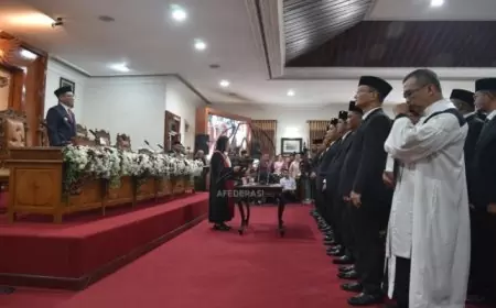 50 Anggota DPRD Tulungagung Resmi dilantik, 19 Diantaranya Pendatang Baru