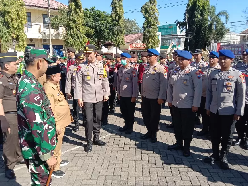 Jelang Pilkada Tahun 2024, Polres Situbondo Cek Kesiapan Pasukan