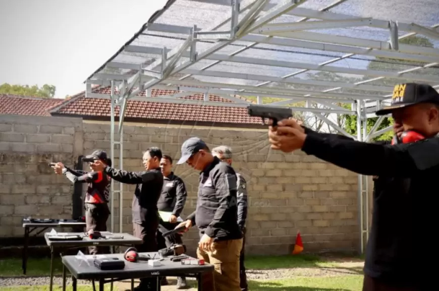Polresta Banyuwangi Gelar Latihan Menembak, Tingkatkan Kesiapan dan Profesionalisme Anggota