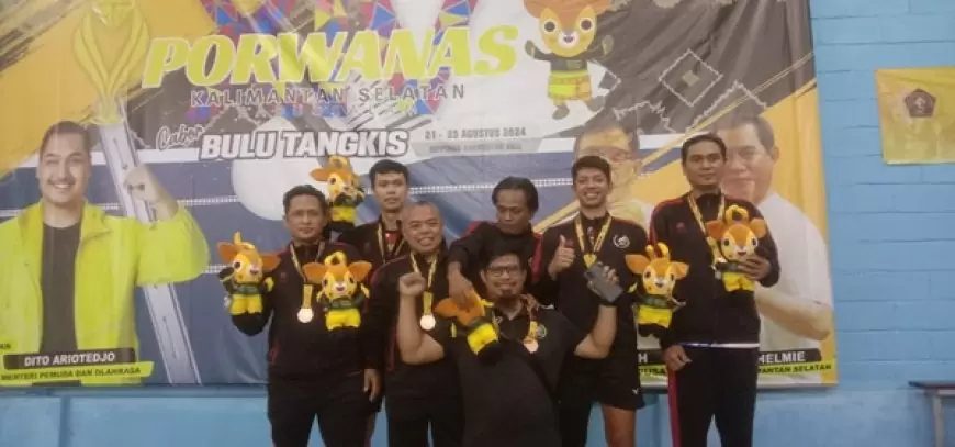 Cabor Bulutangkis PWI Jatim Raih 1 Emas dan 2 Perunggu di Porwanas XIV Kalsel