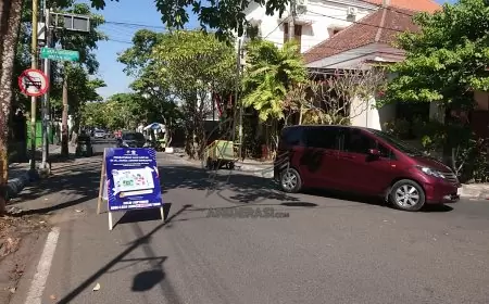 Sering Macet, Roda 4 Tak Boleh lagi Lewat Perpusda Tulungagung ke Timur