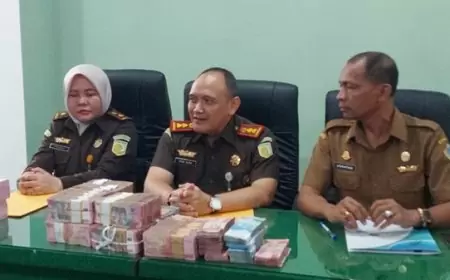 Kajari Gresik Selamatkan  Kerugian Negara Kasus Korupsi Dana Hibah Pokir Diskoperindag Rp.860 juta
