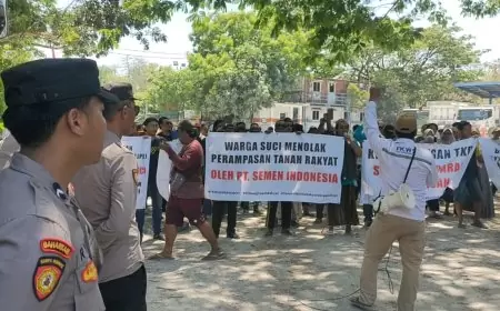 Aksi Demo Warga Desa Suci Manyar Gresik Minta  Semen Indonesia Kembalikan Pengelolaan Lahan Bekas Tambang