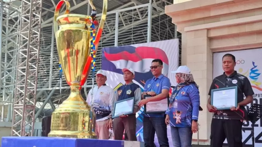 Koleksi 30 Medali Emas, Kecamatan Gresik Kota Jadi Juara Umum Porkab 