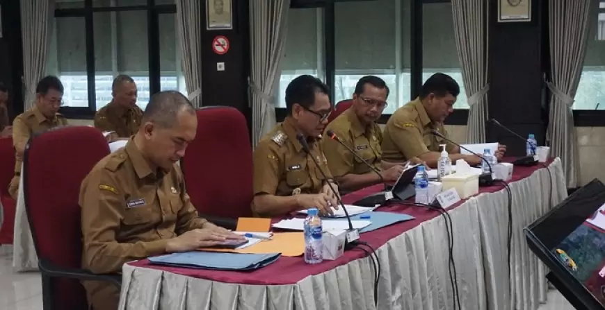 Pj. Bupati Tulungagung Heru Suseno Sukses Turunkan Kemiskinan, Raih Apresiasi Kemendagri