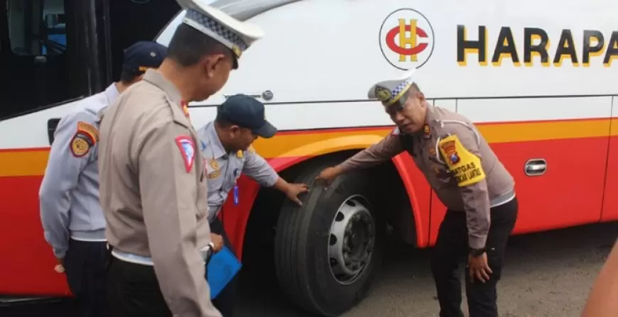 Antisipasi Long Weekend, Satlantas Polres Trenggalek Gelar Ramp Check Armada Bus