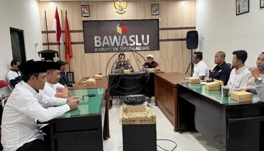 Baliho Bermasalah di Pilkada Tulungagung, Bawaslu Beri Tenggat Lima Hari Penertiban
