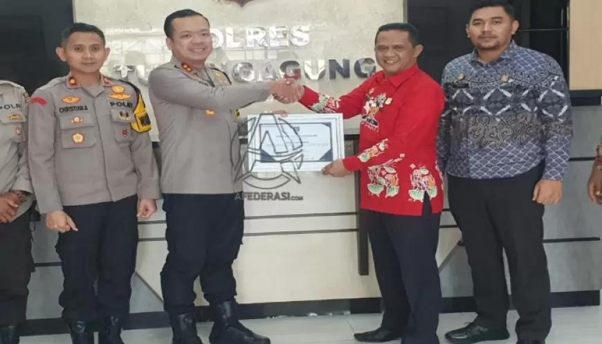 Kalapas Tulungagung Serahkan Penghargaan ke Polres, Perkuat Sinergi Antar APH