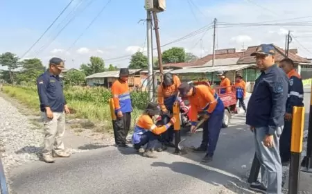 Patok Penghalang Mobil di Perlintasan KA Plosokandang dilepas, Ini Alasannya
