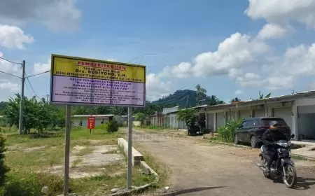 Pemilik Sah Tanah Rest Area Cerung Pasang Papan Peringatan, Pedagang Resah dan Tuntut Kepastian