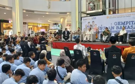 Tularkan Kisah Kesuksesan, Ratusan Pelajar SMPM 12 GKB Dikuliahi Praktisi Beragam Profesi