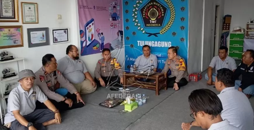 Kapolres Tulungagung Kunjungi Kantor PWI, Jalin Sinergi untuk Jaga Kondusivitas Pilkada