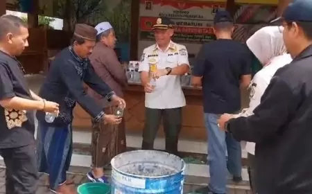 Pengiriman Miras Arak Bali siap Edar di Kepulauan Bawean digagalkan Satpol PP Gresik