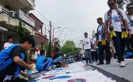 Pj Bupati Tulungagung Apresiasi Kegiatan Membatik Ciprat Siswa SMPN 1 Kedungwaru