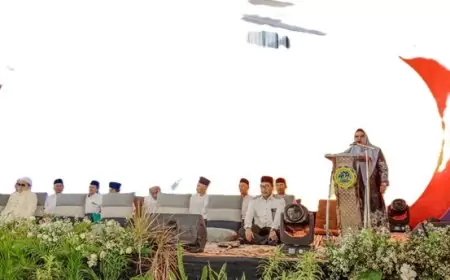 Ribuan Jamaah Padati Haul ke-126 Pondok Pesantren Qomaruddin 