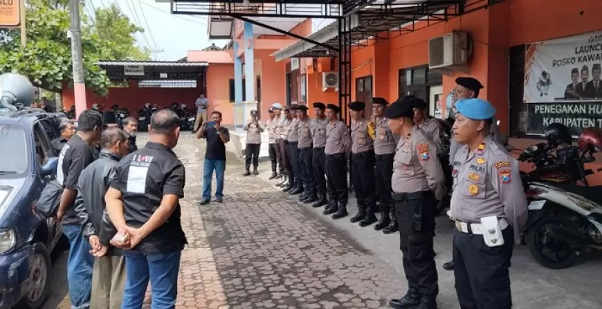 Relawan Kotak Kosong Sampaikan Aspirasi, Polres Trenggalek Perketat Pengamanan