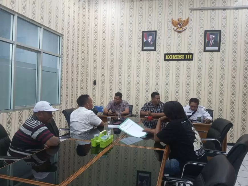 Warga Jangkar Keluhkan Proyek Pelebaran Jalan Pelabuhan yang Rusak Fasilitas Publik, Adukan ke DPRD Situbondo