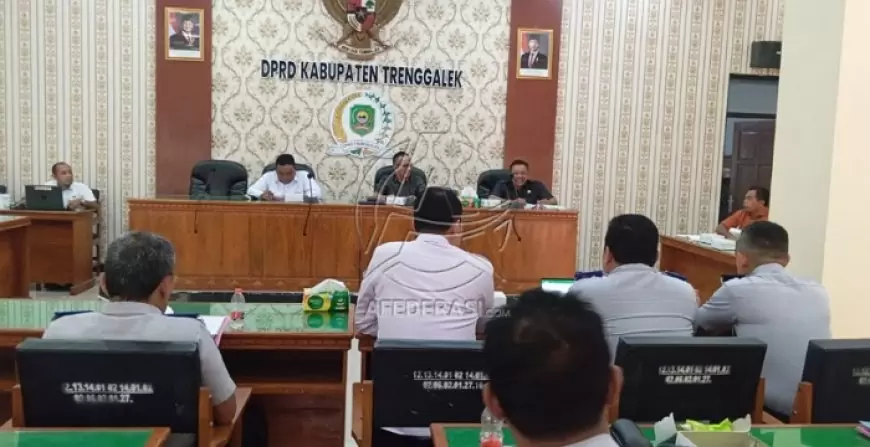 Komisi III DPRD Trenggalek Dorong Dishub Perkuat Program Pelayanan Masyarakat dan Koordinasi Penanganan Pohon di Jalan Nasional