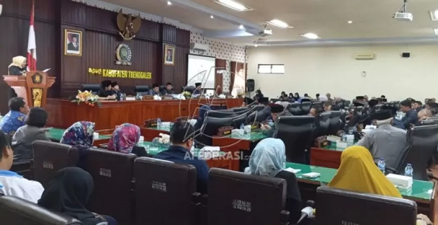 DPRD Trenggalek Sahkan Ranperda APBD 2025, Fokus pada Infrastruktur dan Kesejahteraan