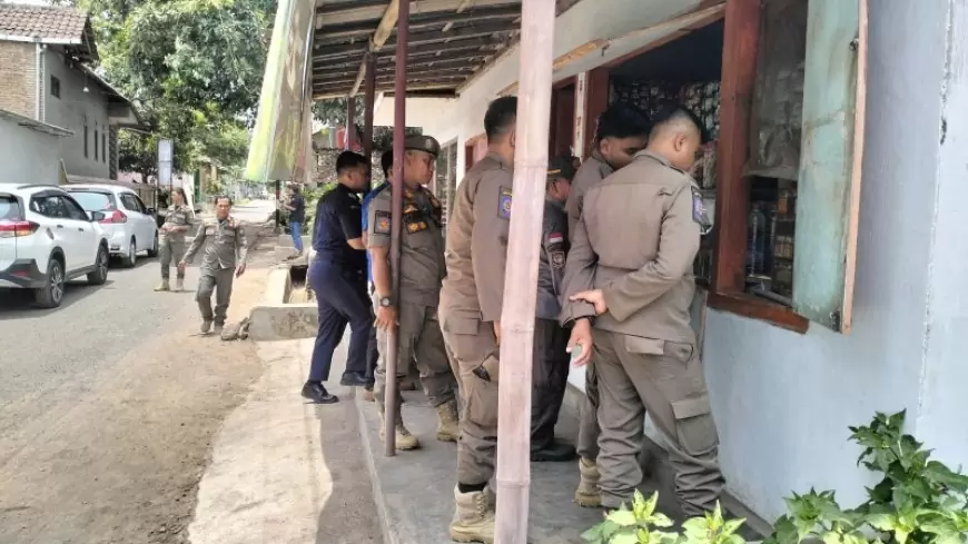 Bea Cukai Jember Sosialisasikan Bahaya Rokok Ilegal ke Sejumlah Toko di Bondowoso