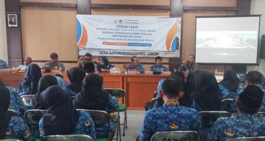 Kolaborasi KWG dan AKD Gresik Kota Beri Edukasi Literasi Media Perangkat Desa