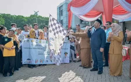 Berbagi Kebahagiaan, Pemkab Gresik Ajak Puluhan Siswa SLB Jalan Sehat Peringati Hari Disabilitas Internasional 2024