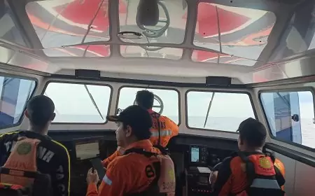 Pencarian Korban Hilang KLM Fajar Lorena Safari Dimulai, Tim SAR Lakukan Penyisiran di Perairan Situbondo