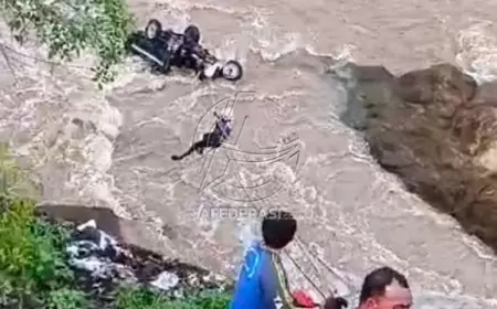 Diduga Tak Hafal Medan, Motor Roda Tiga di Situbondo Alami Laka Tunggal hingga Terjun ke Sungai 20 Meter