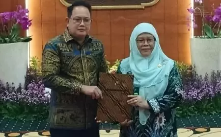 Nyai Khoirani Resmi Pimpin Situbondo, Gantikan Bupati Karna Suswandi yang Ditahan KPK