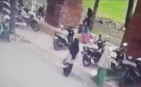 Terekam CCTV Seorang Bocah Menjadi Korban Penipuan Emak-Emak di Alun-alun Besuki Situbondo