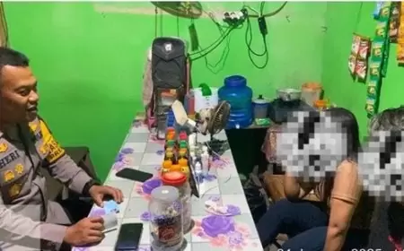 Polres Gresik Razia Miras dan Prostitusi di Warung Karaoke Duduksampeyan