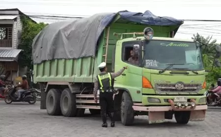 Kapolres Gresik Wajibkan Truk Muat MBLB Ditutup Terpal 
