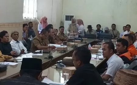 Honorer Situbondo Resah, Pertanyakan Kejelasan Status PPPK ke DPRD