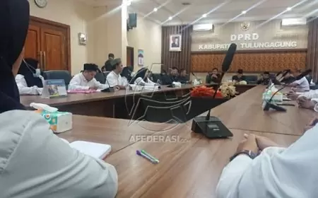 Komisi A DPRD Tulungagung Fasilitasi Pengaduan Gunu Honorer